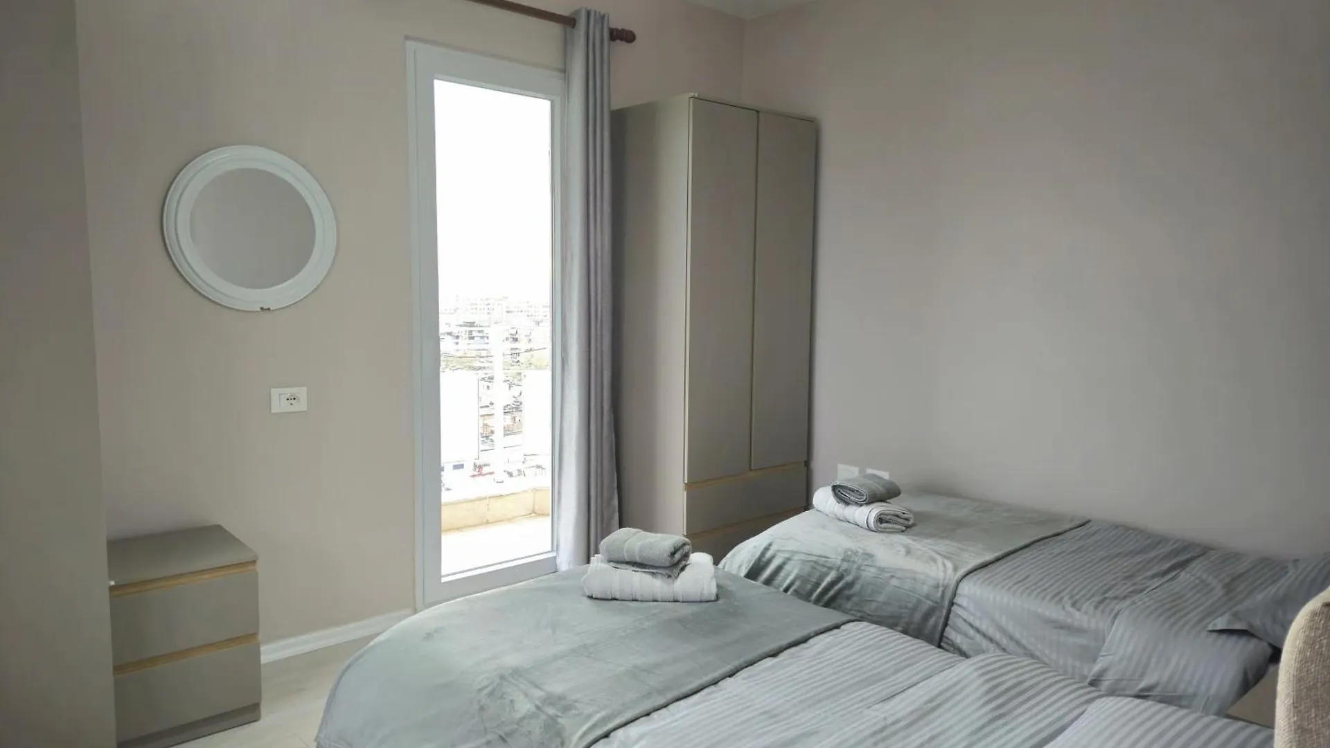 Skyvista Apartment Tirana 0*,  Albania