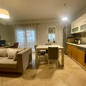 Apartment Cozy Center, Tirana