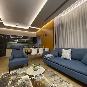 Apartament Lux, Tirana